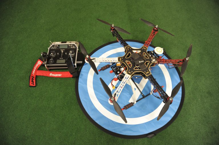 Formation pilotage de drones en intérieur (vols abrités)